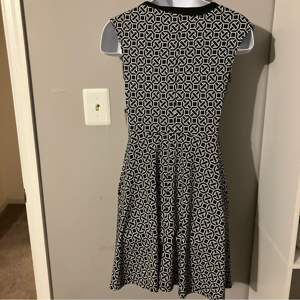 New York & Company Black and White Patterned Midi Dress - Picture 2 of 7